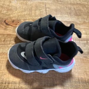 Toddler nike free runs